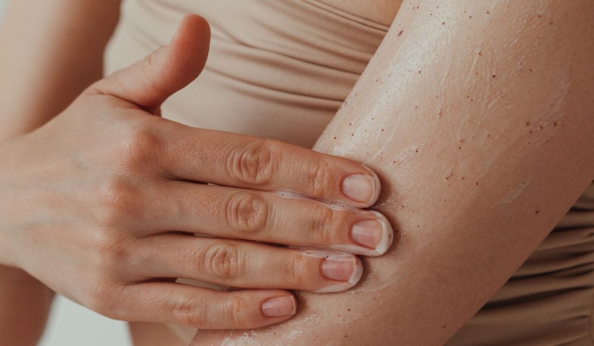 10 Beauty Products and Treatments That Can Trigger a Psoriasis Flare