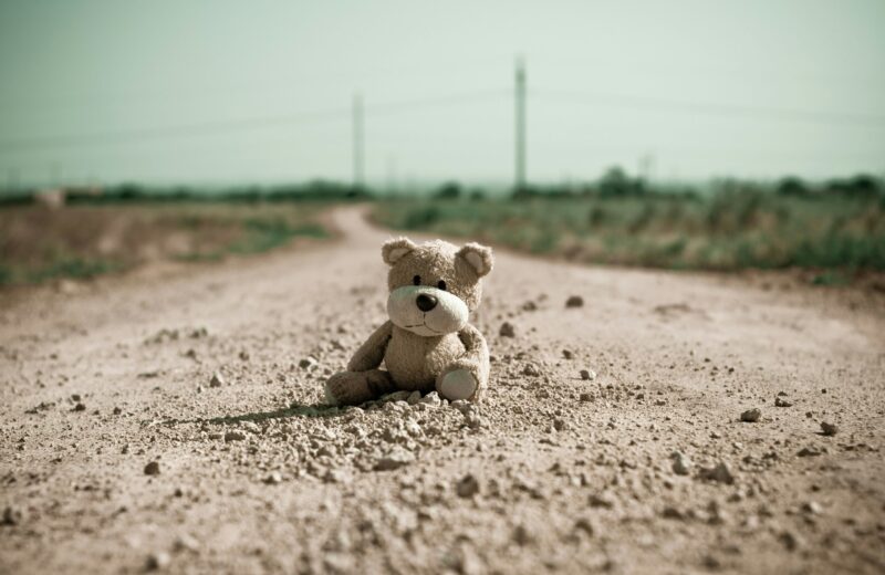 Not all adversity is equal: bullying, maltreatment, and persistent psychotic-like experiences