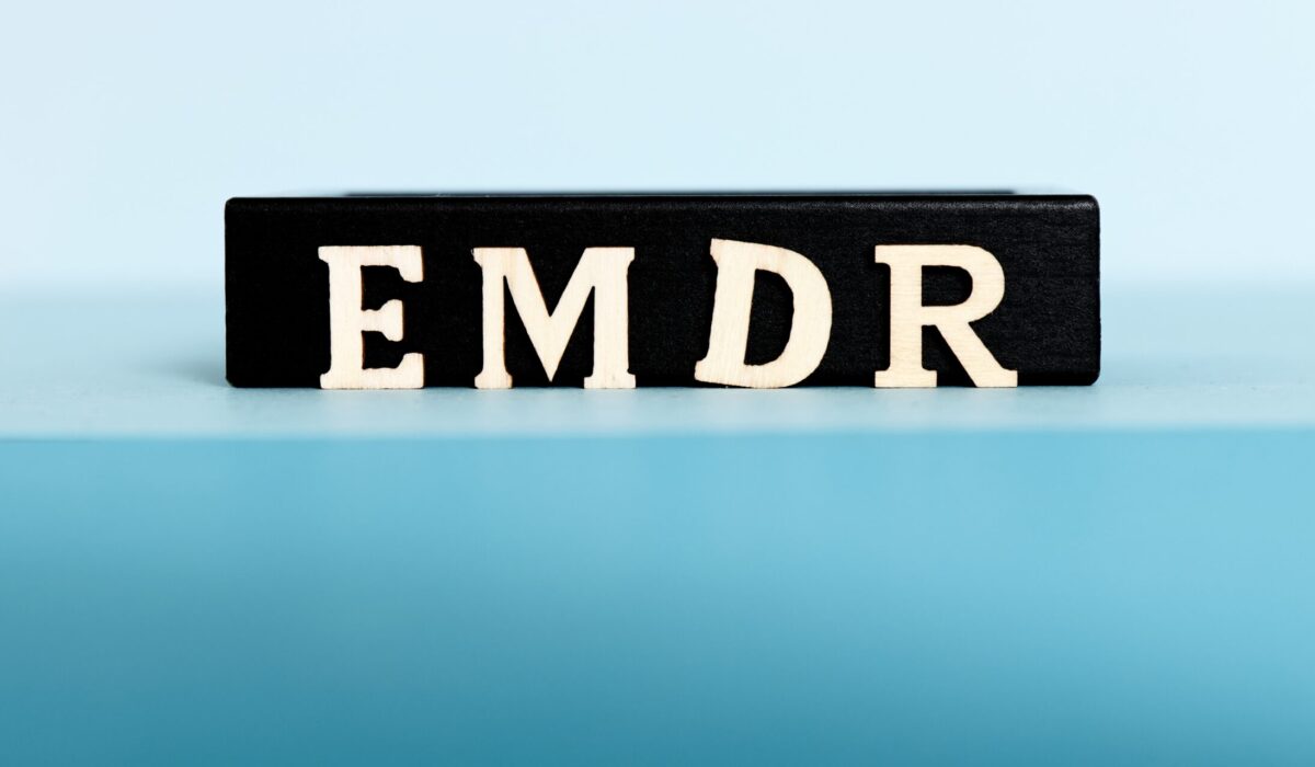 What can EMDR offer to people with personality disorder?